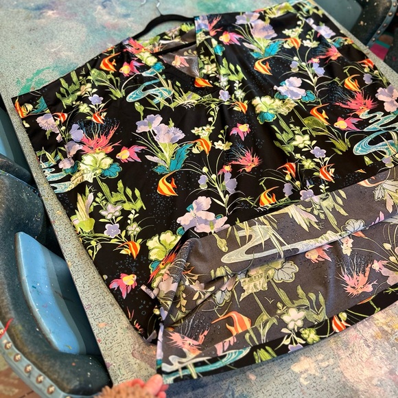 Psychedelic Coral Reef MuMu - Picture 9 of 12